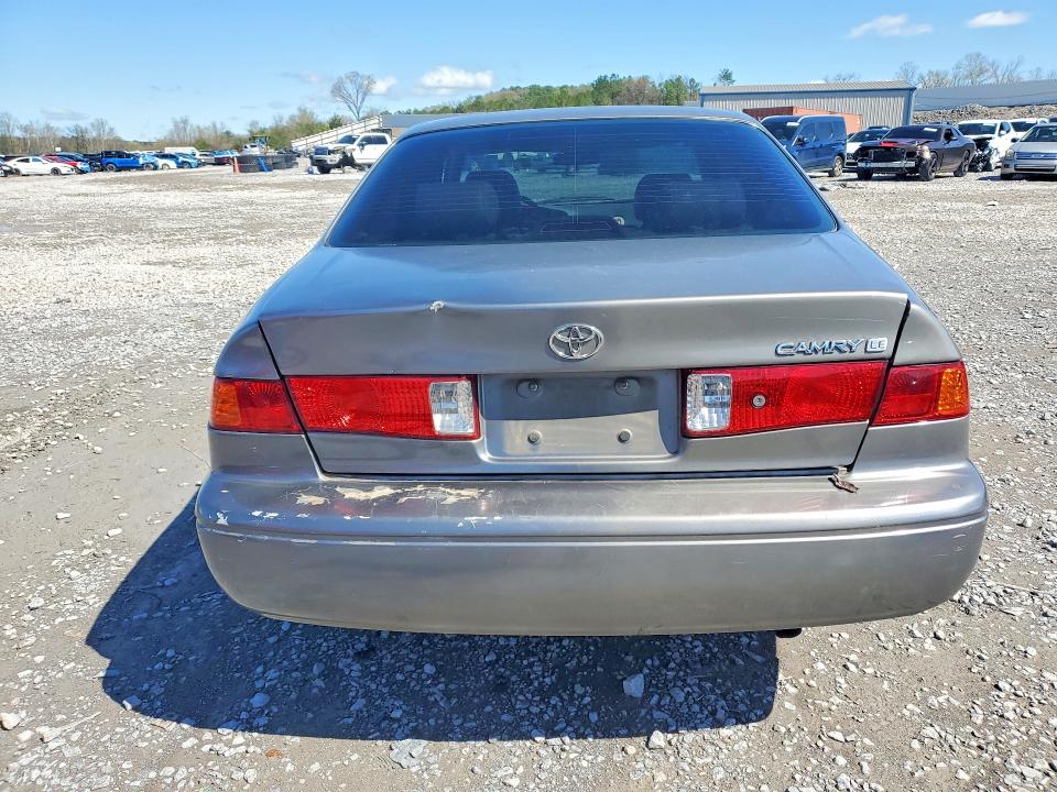 Photo 6 from auction – 2000 TOYOTA CAMRY with VIN 4T1BG28K5YU634796