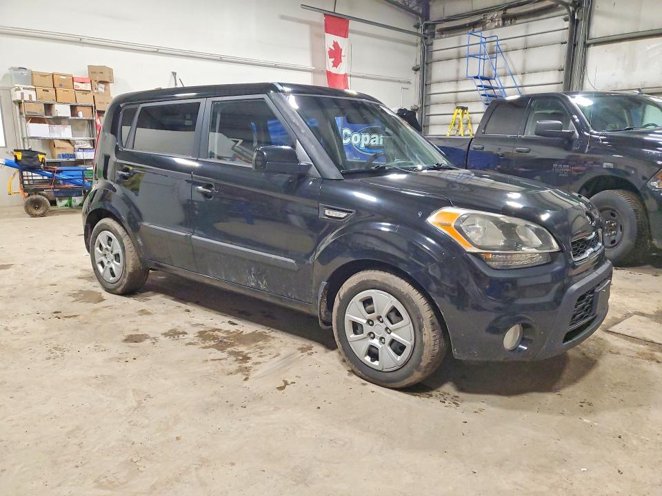 Photo 4 from auction – 2012 KIA SOUL with VIN KNDJT2A55C7747221