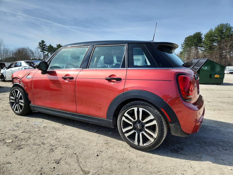 Photo 2 from auction – 2021 MINI COOPER with VIN WMWXU9C01M2N39995