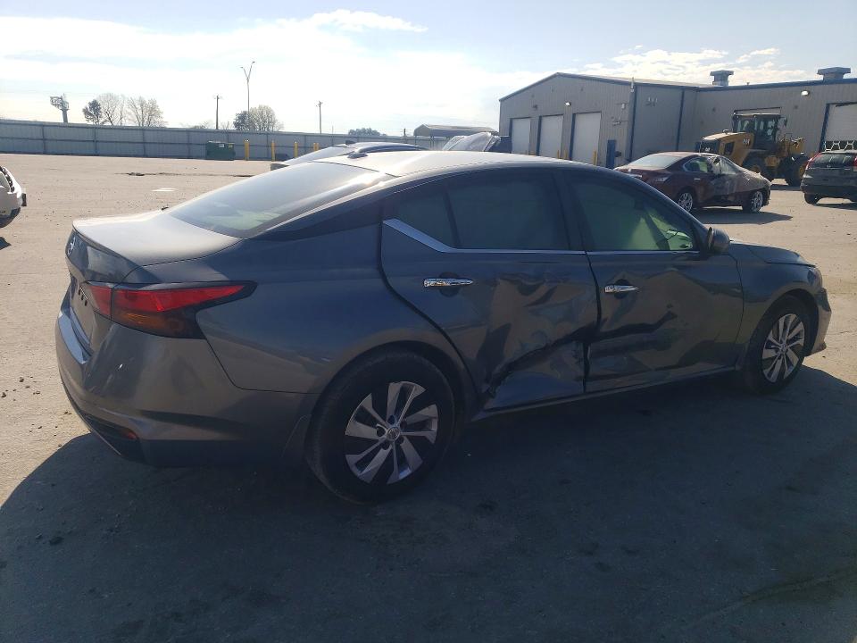 Photo 3 from auction – 2020 NISSAN ALTIMA with VIN 1N4BL4BV5LC172551
