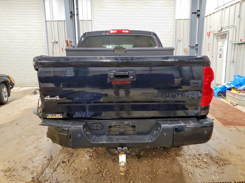 Photo 6 from auction – 2014 TOYOTA TUNDRA with VIN 5TFAW5F19EX342576