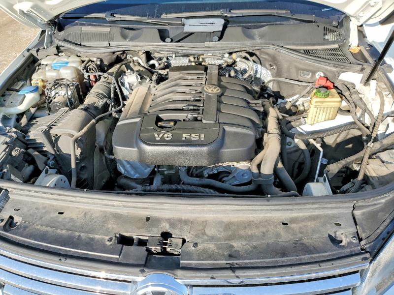 Photo 12 from auction – 2017 VOLKSWAGEN TOUAREG with VIN WVGRF7BPXHD004534