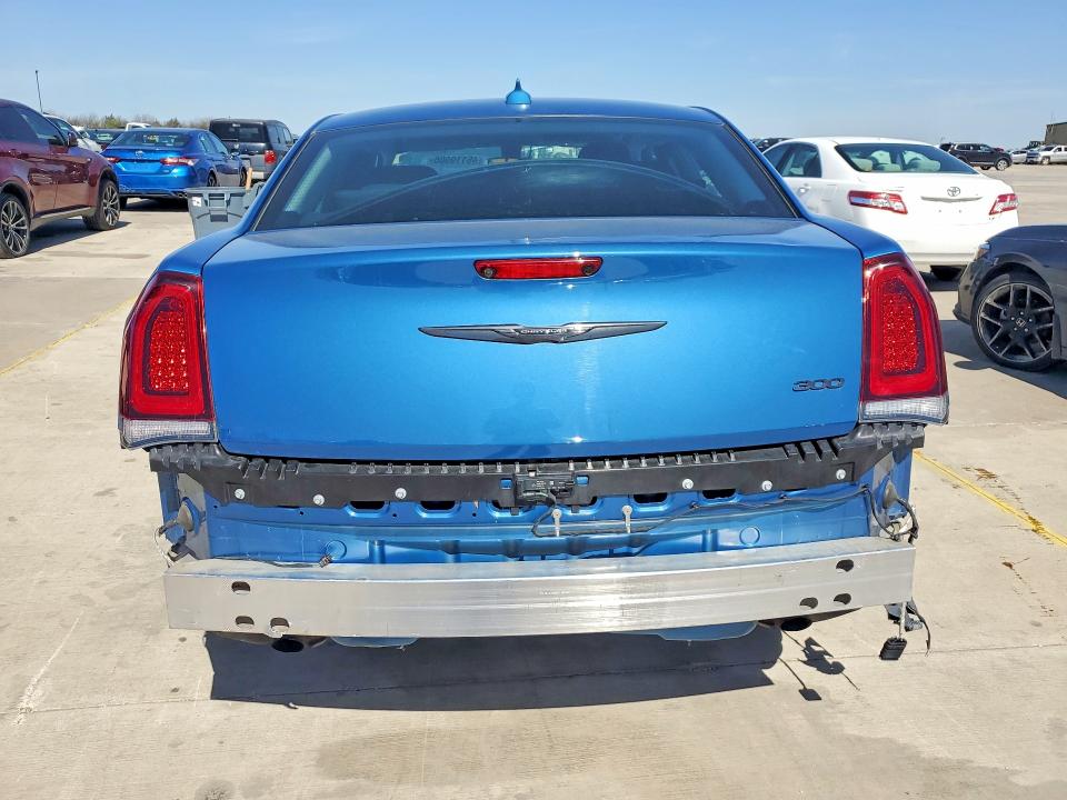 Photo 6 from auction – 2023 CHRYSLER 300 with VIN 2C3CCAAG1PH677171