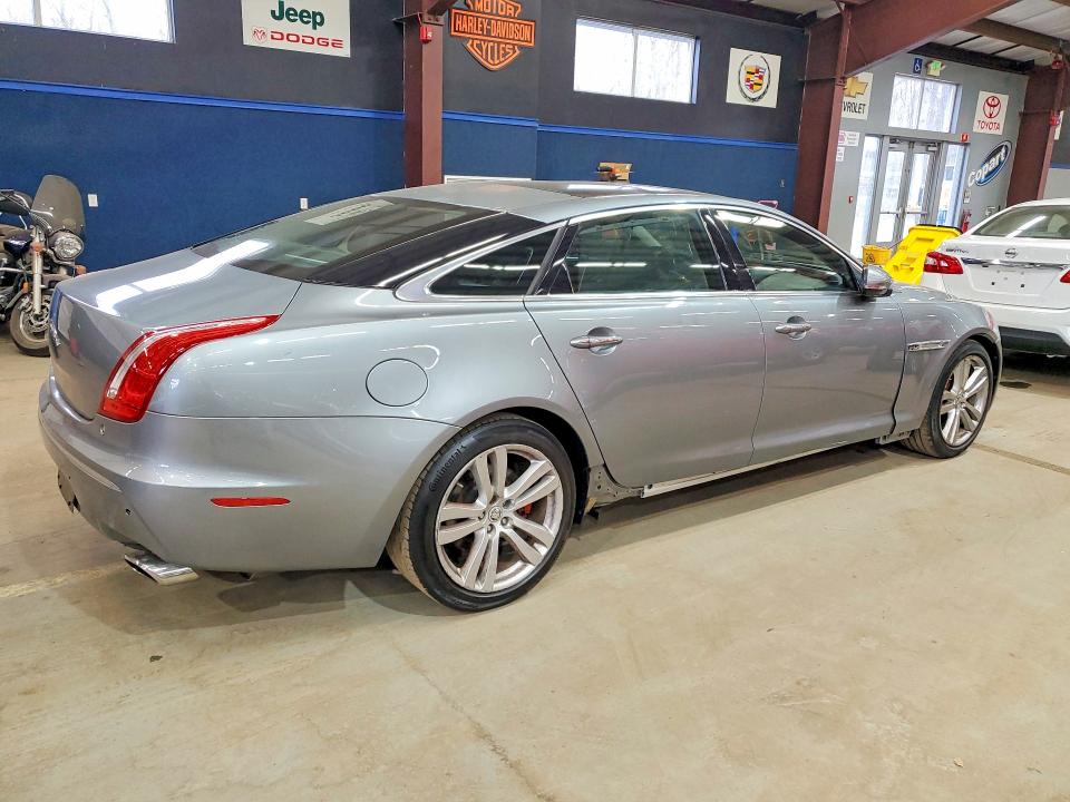Photo 3 from auction – 2011 JAGUAR XJL with VIN SAJWA2GB6BLV07658
