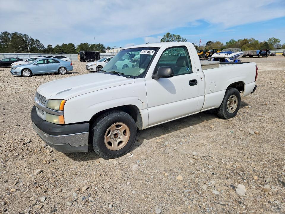 CHEVROLET SILVERADO 2004 with VIN 1GCEC14X24Z182277 - Photo from auction