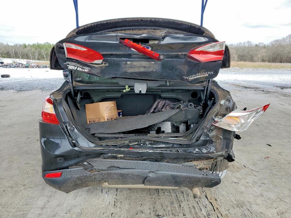 Photo 6 from auction – 2014 FORD FOCUS with VIN 1FADP3J27EL292241