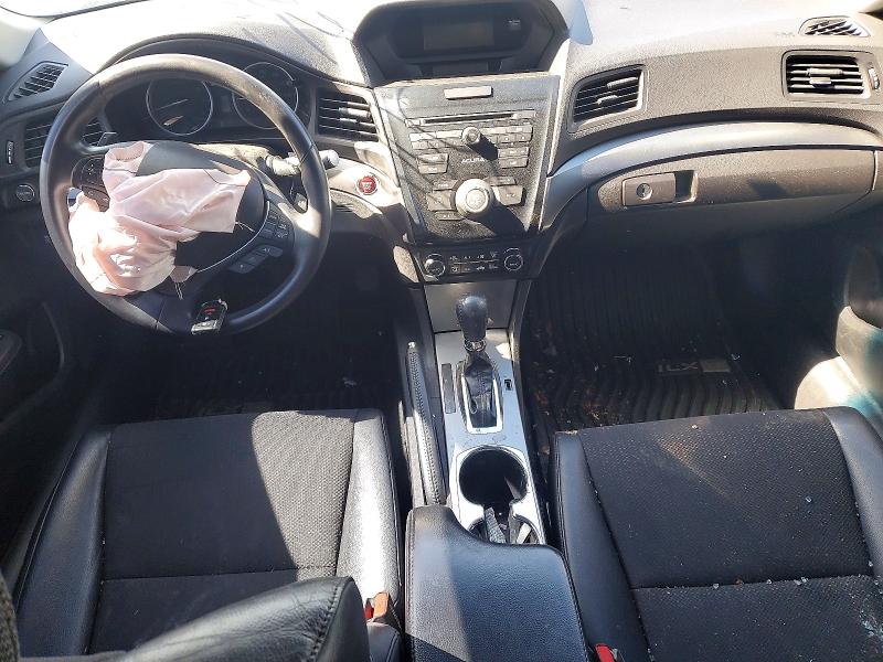 Photo 8 from auction – 2013 ACURA ILX with VIN 19VDE3F3XDE301547