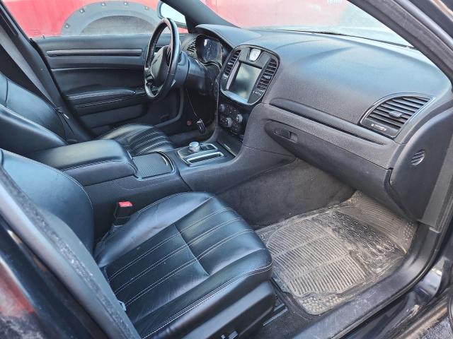 Photo 8 from auction – 2016 CHRYSLER 300 with VIN 2C3CCABG0GH170275