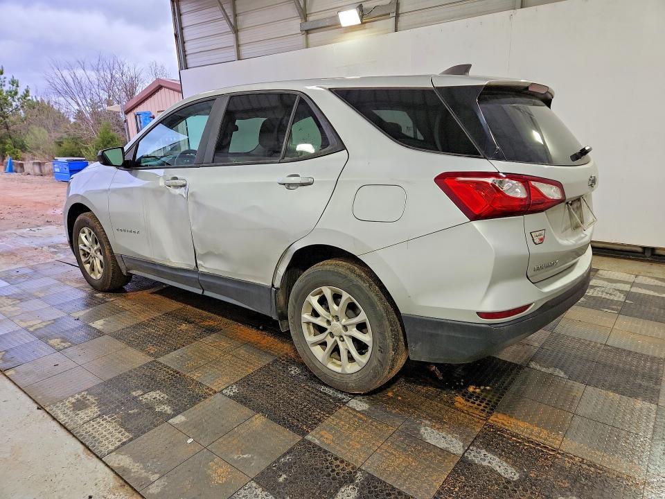 Photo 2 from auction – 2020 CHEVROLET EQUINOX with VIN 3GNAXHEV3LS694870