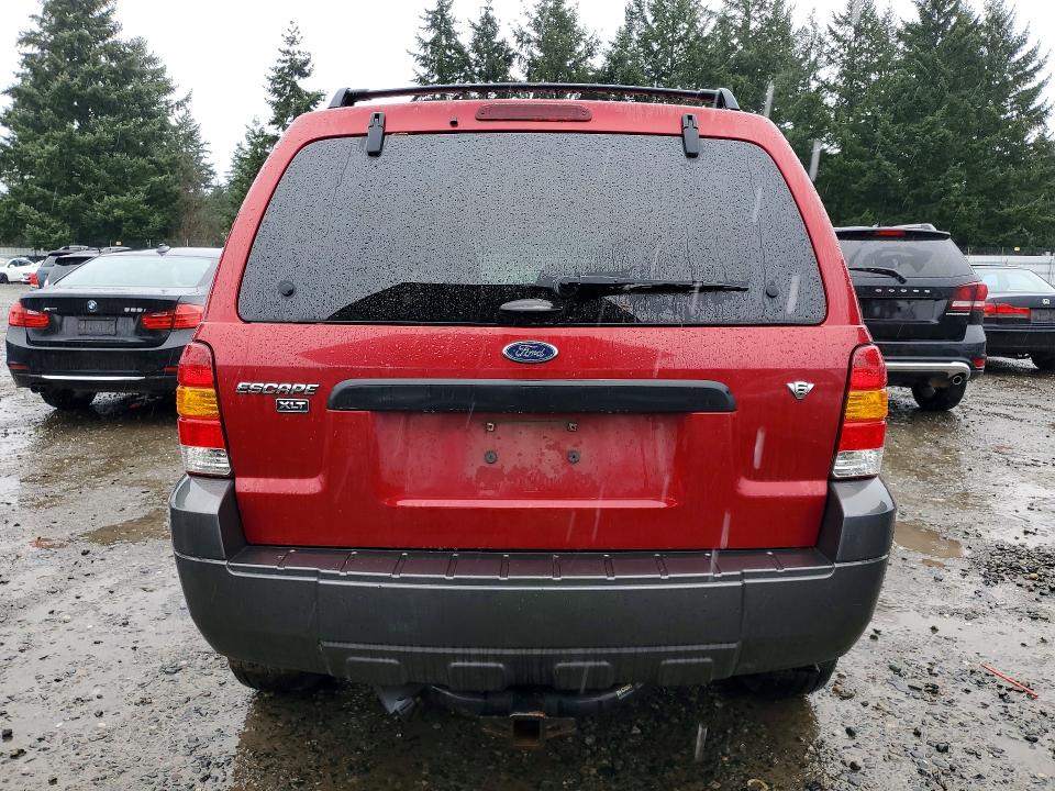 Photo 6 from auction – 2006 FORD ESCAPE with VIN 1FMYU93176KD09943