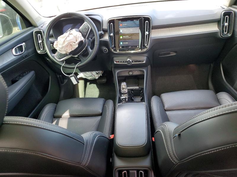 Photo 8 from auction – 2024 VOLVO XC40 with VIN YV4L12UL4R2361076