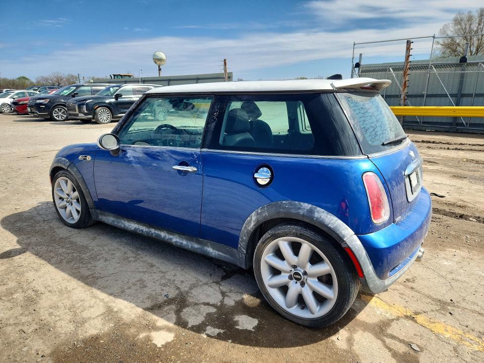 Photo 2 from auction – 2005 MINI COOPER with VIN WMWRE33435TG95475