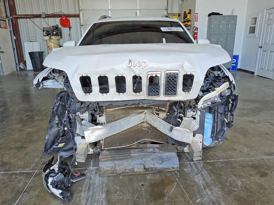 Photo 5 from auction – 2019 JEEP CHEROKEE with VIN 1C4PJLCB0KD459633