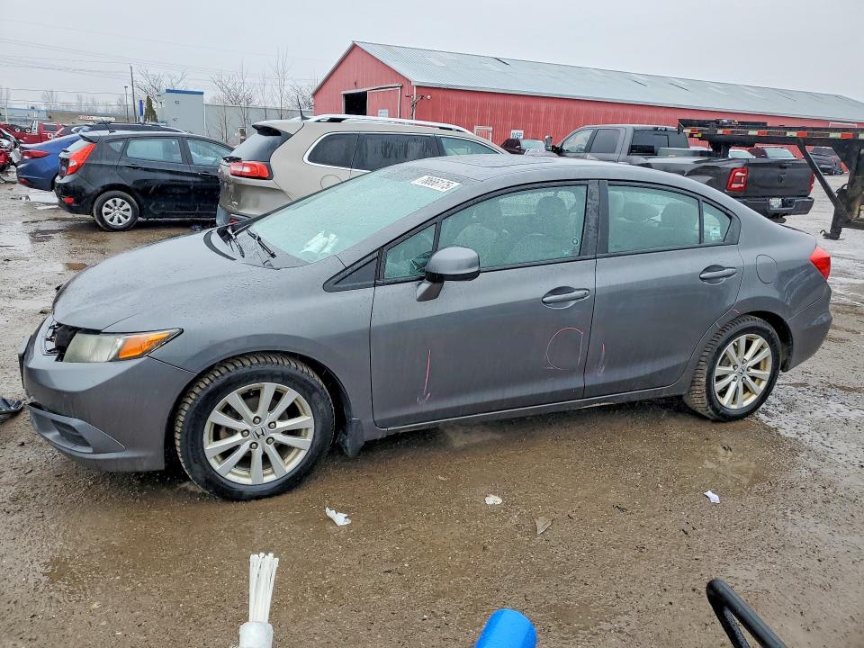 HONDA CIVIC 2012 with VIN 2HGFB2F98CH038650 - Photo from auction