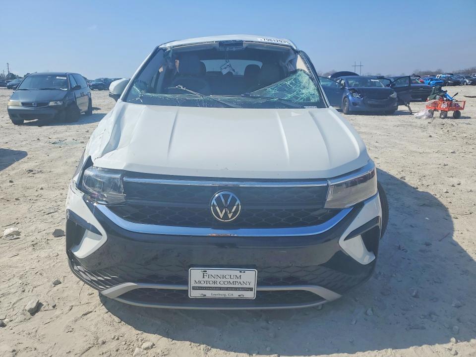 Photo 5 from auction – 2024 VOLKSWAGEN TAOS with VIN 3VVSX7B26RM076247