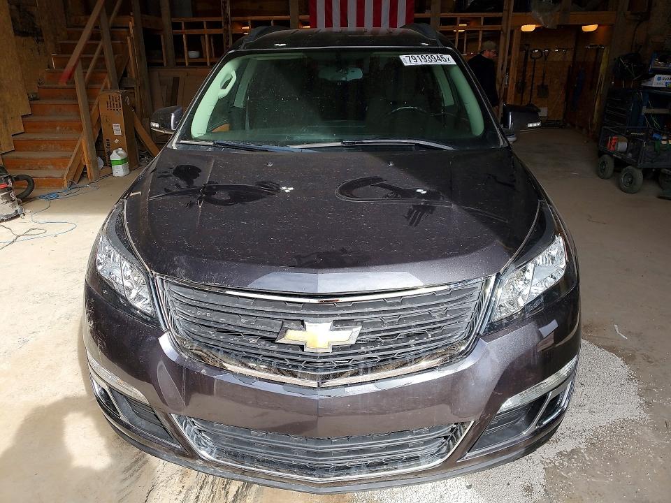 Photo 5 from auction – 2017 CHEVROLET TRAVERSE with VIN 1GNKVGKD4HJ153268
