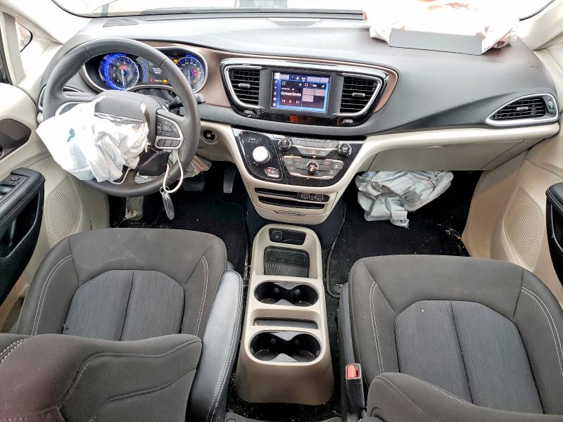 Photo 8 from auction – 2023 CHRYSLER GRAND CARAVAN with VIN 2C4RC1ZG4PR597738