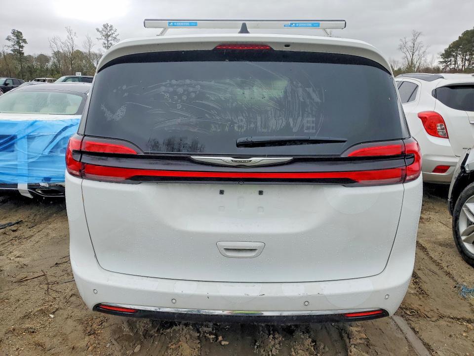 Photo 6 from auction – 2024 CHRYSLER PACIFICA with VIN 2C4RC1FGXRR116804