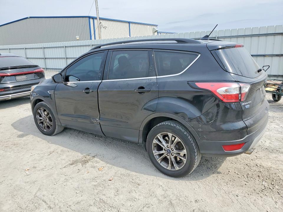 Photo 2 from auction – 2018 FORD ESCAPE with VIN 1FMCU0GD4JUA40002