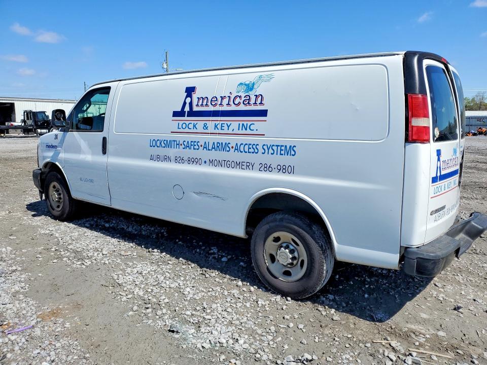 Photo 2 from auction – 2017 CHEVROLET EXPRESS G2500 with VIN 1GCWGBFF7H1114516