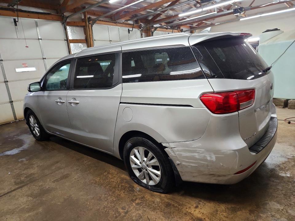 Photo 2 from auction – 2017 KIA SEDONA with VIN KNDMB5C12H6249597