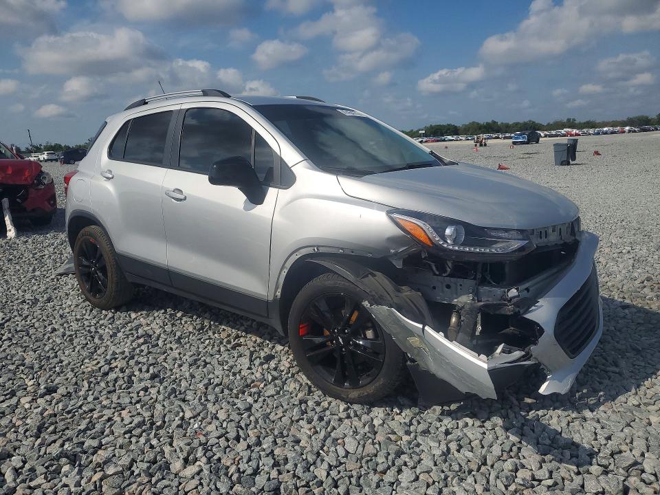 Photo 4 from auction – 2022 CHEVROLET TRAX with VIN KL7CJPSM2NB547329