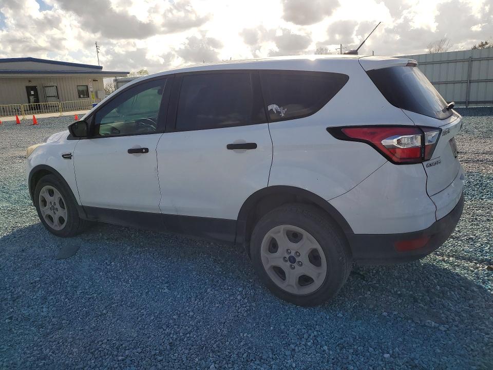 Photo 2 from auction – 2017 FORD ESCAPE with VIN 1FMCU0F74HUD57686