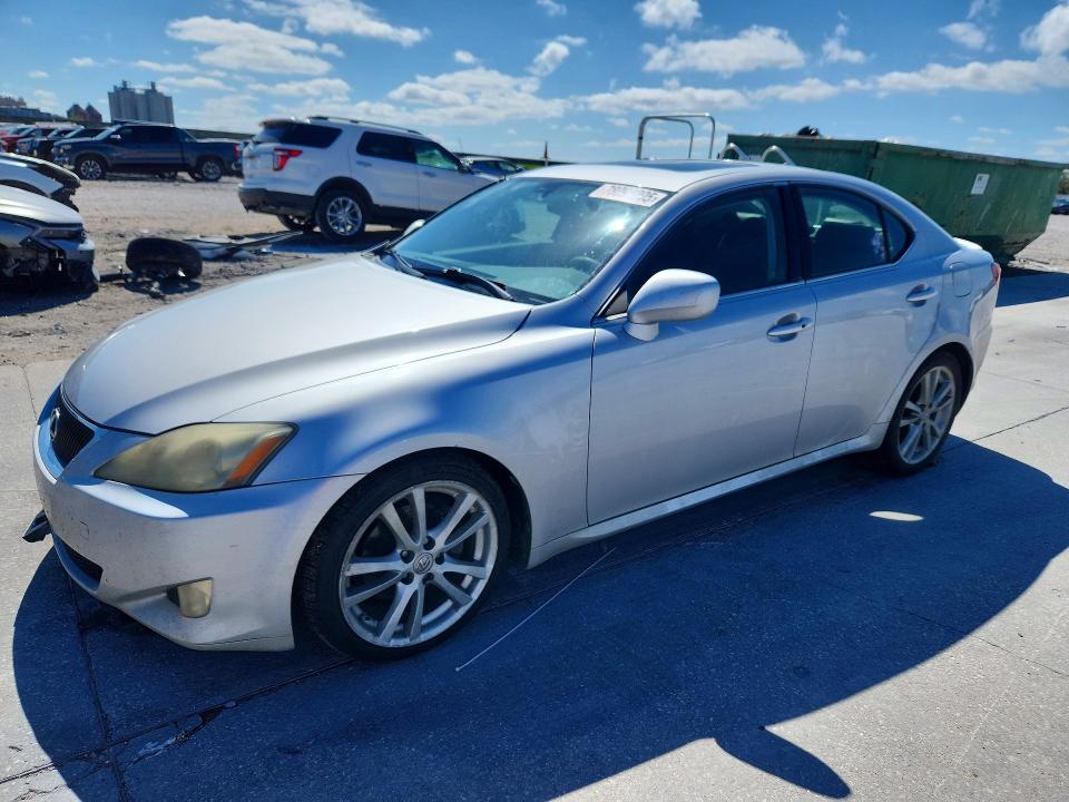 LEXUS IS 2007 with VIN JTHBK262075035236 - Photo from auction