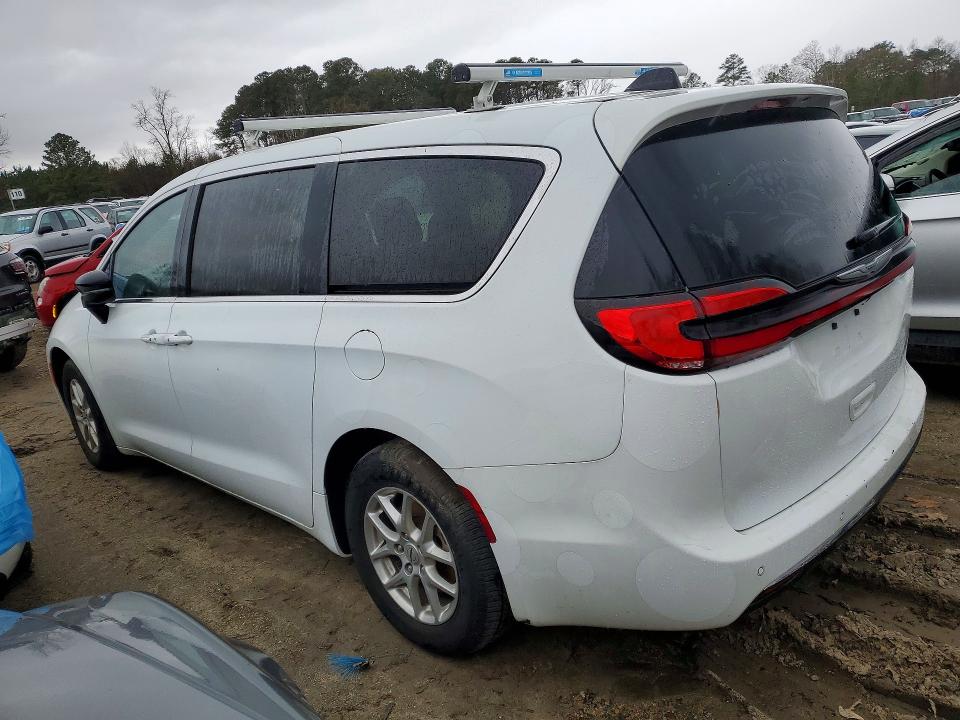 Photo 2 from auction – 2024 CHRYSLER PACIFICA with VIN 2C4RC1FGXRR116804