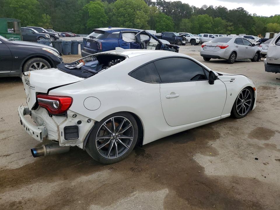 Photo 3 from auction – 2017 TOYOTA 86 with VIN JF1ZNAA19H8710894