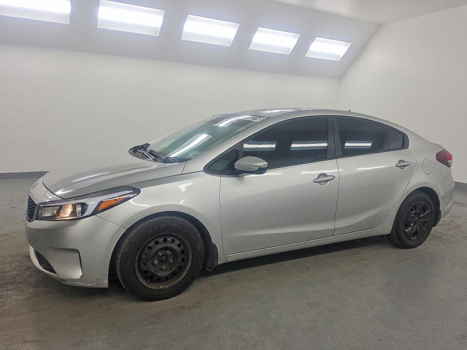 KIA FORTE 2018 with VIN 3KPFK4A76JE230710 - Photo from auction