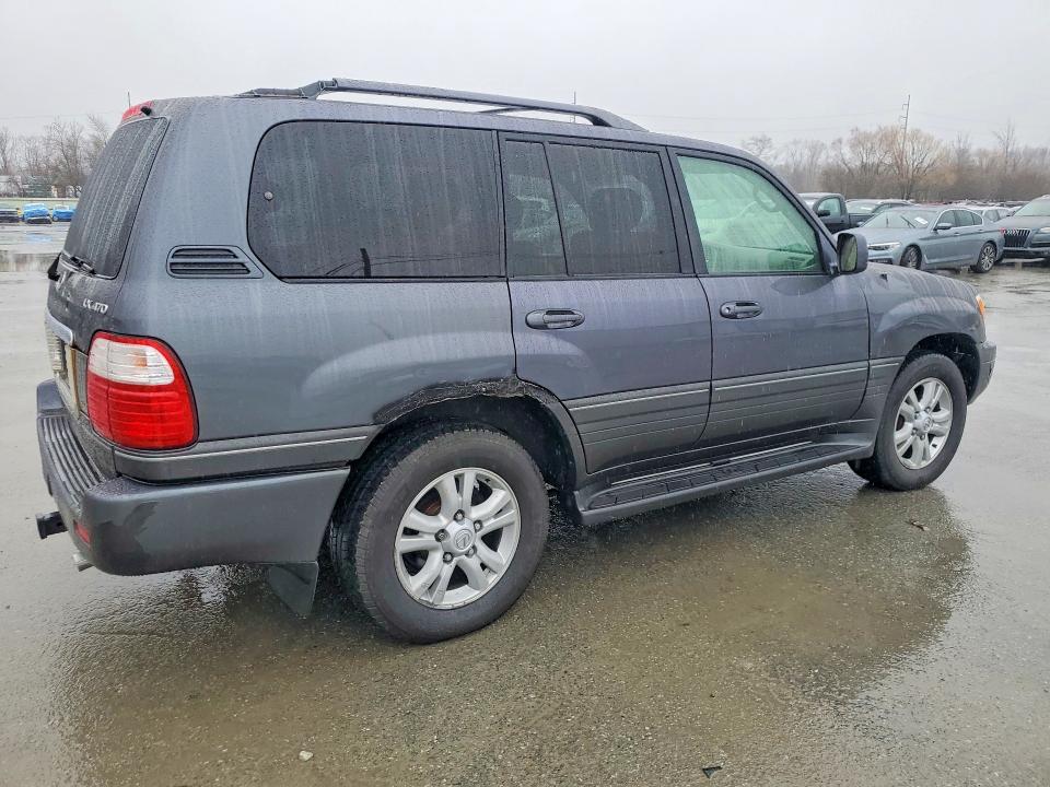 Photo 3 from auction – 2005 LEXUS LX 470 with VIN JTJHT00WX54001698