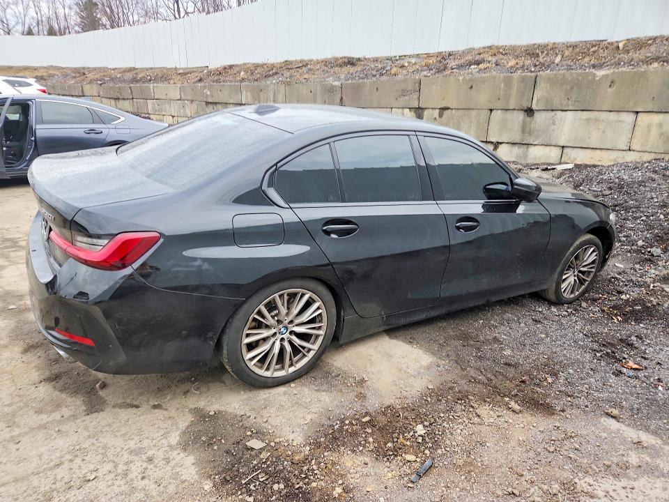Photo 3 from auction – 2023 BMW 330XI with VIN 3MW89FF01P8D04499