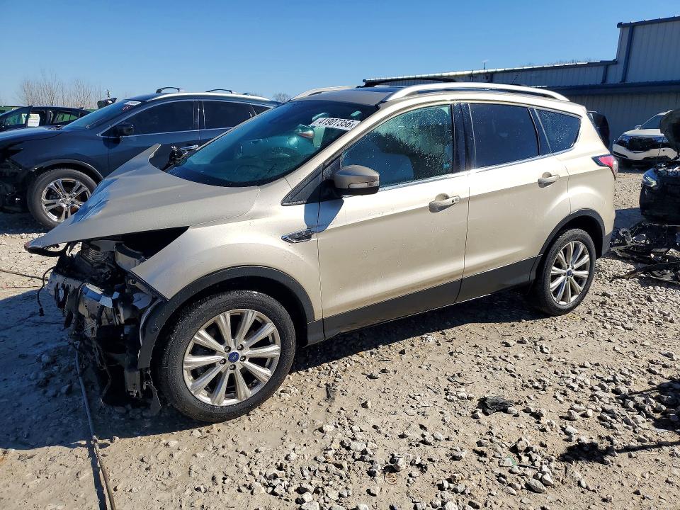 FORD ESCAPE 2017 with VIN 1FMCU9J94HUE62662 - Photo from auction