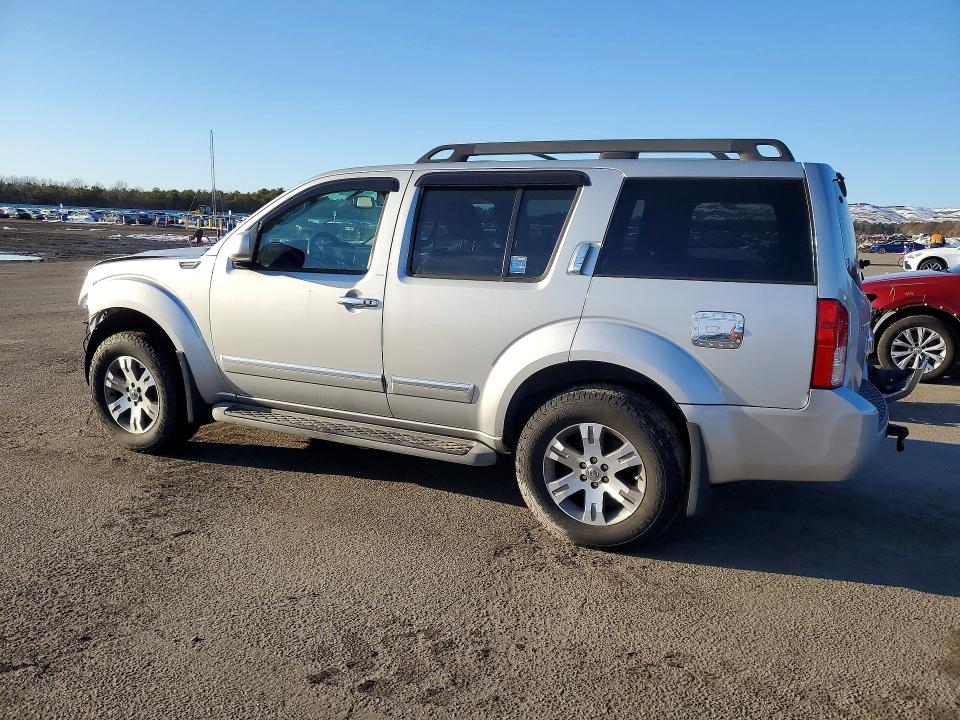 Photo 2 from auction – 2011 NISSAN PATHFINDER with VIN 5N1AR1NB9BC630526