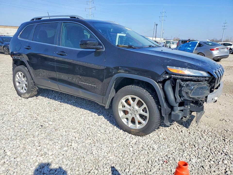 Фото 4 с аукциона – 2016 JEEP CHEROKEE с VIN 1C4PJMCS2GW199317