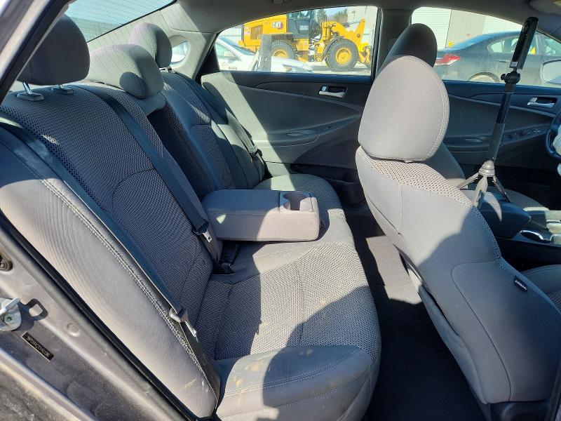 Photo 10 from auction – 2012 HYUNDAI SONATA with VIN 5NPEB4AC2CH403386