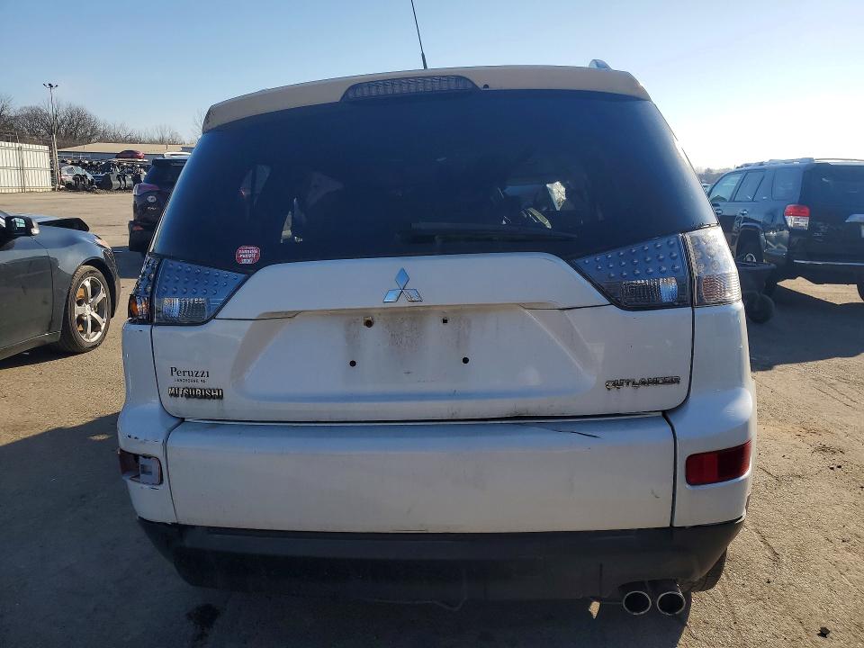 Photo 6 from auction – 2008 MITSUBISHI OUTLANDER with VIN JA4MT41X68Z004258