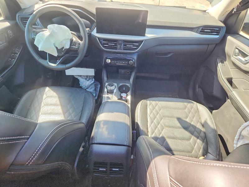 Photo 8 from auction – 2023 FORD ESCAPE with VIN 1FMCU9JA0PUA36556