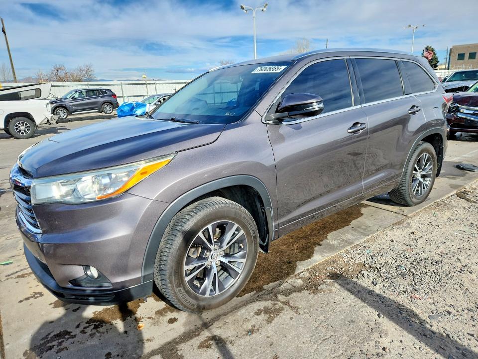 TOYOTA HIGHLANDER 2016 with VIN 5TDJKRFH0GS250491 - Photo from auction