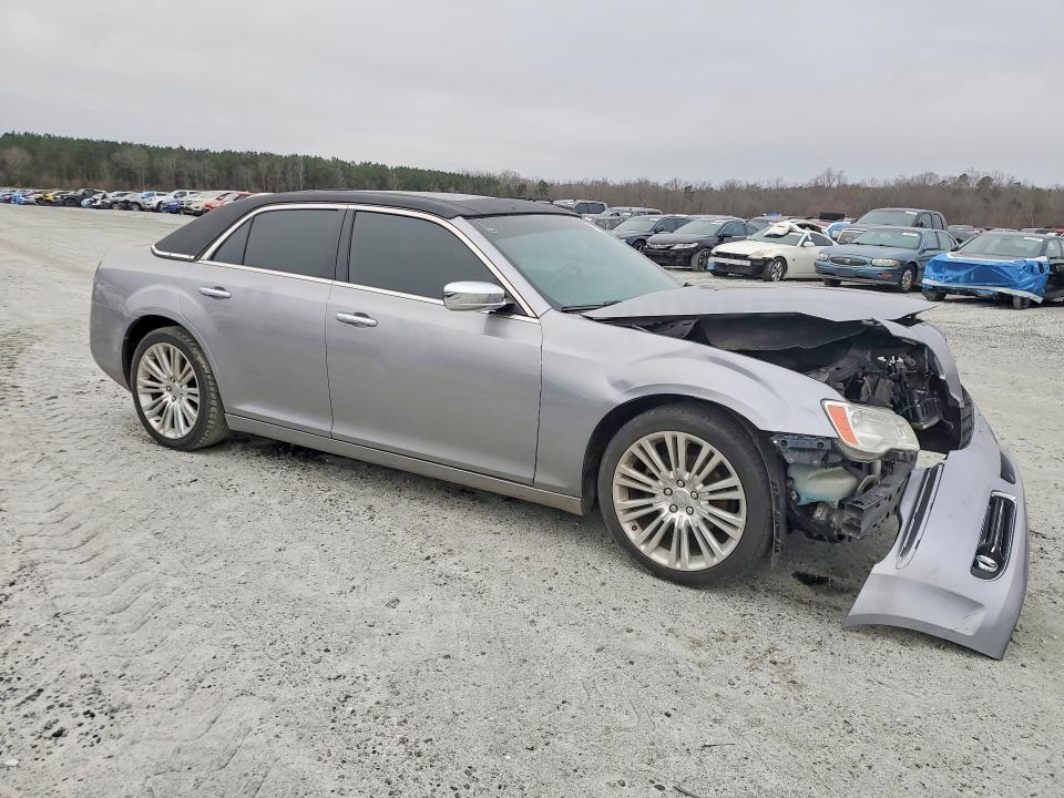 Photo 4 from auction – 2014 CHRYSLER 300C with VIN 2C3CCAEG7EH255459