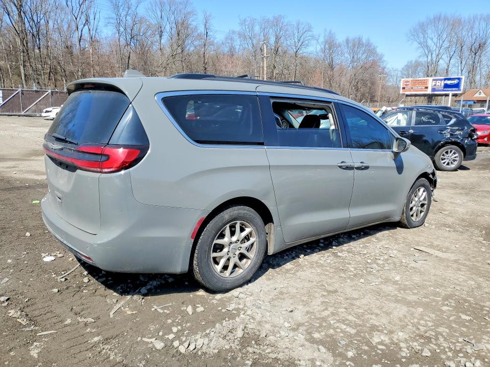 Photo 3 from auction – 2022 CHRYSLER PACIFICA with VIN 2C4RC1BG6NR142879