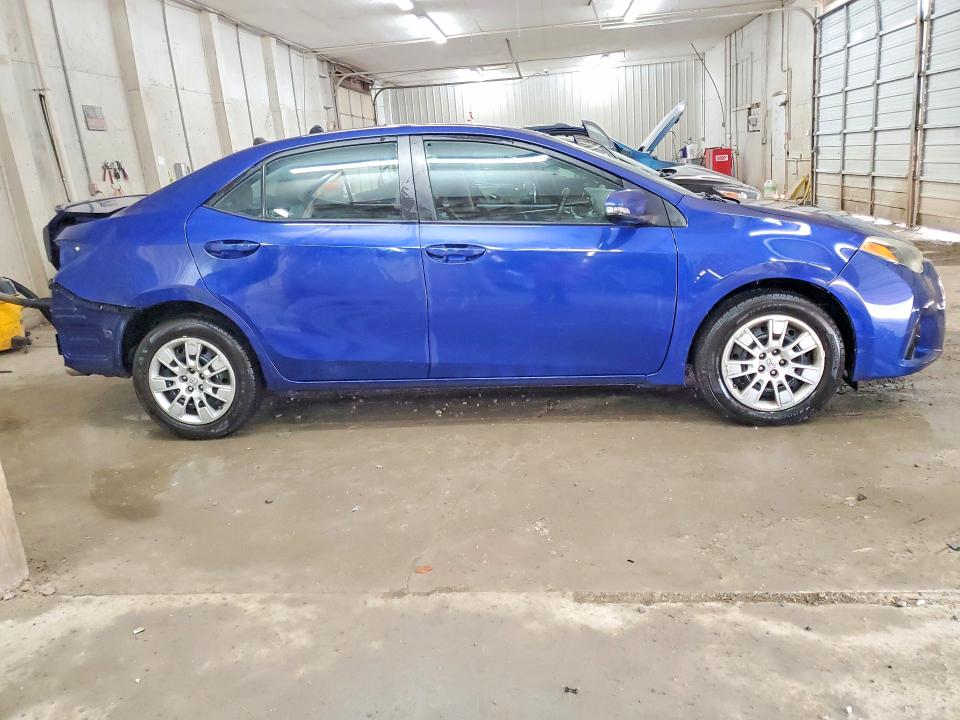 Photo 3 from auction – 2016 TOYOTA COROLLA with VIN 5YFBURHE7GP381766