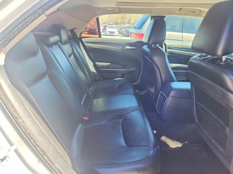 Photo 10 from auction – 2016 CHRYSLER 300 with VIN 2C3CCARG3GH270506