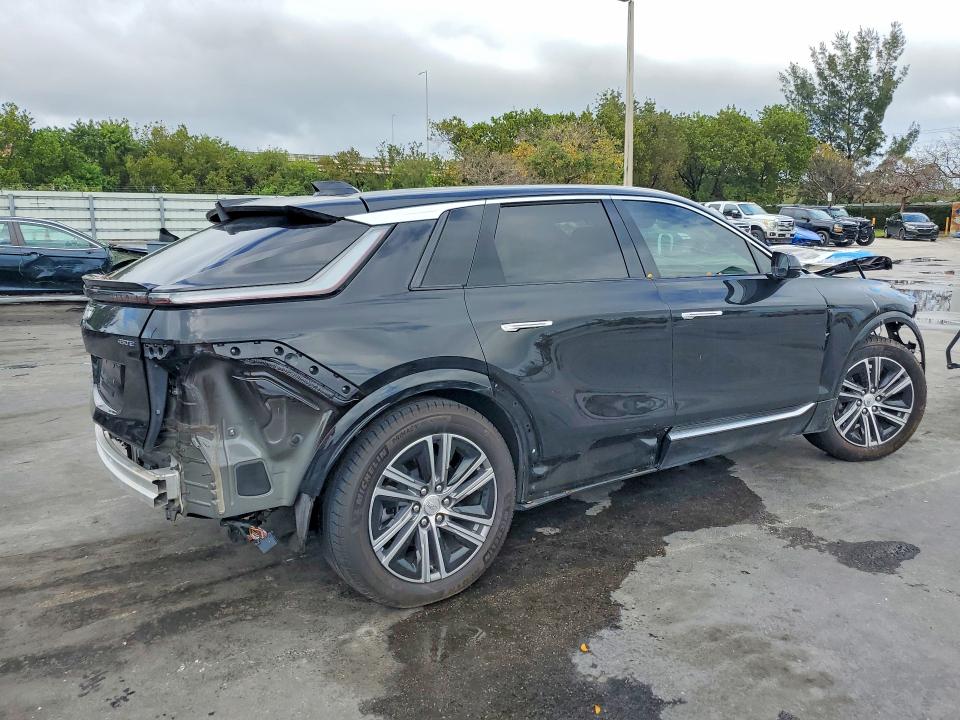 Photo 3 from auction – 2024 CADILLAC LYRIQ with VIN 1GYKPPRK5RZ116251