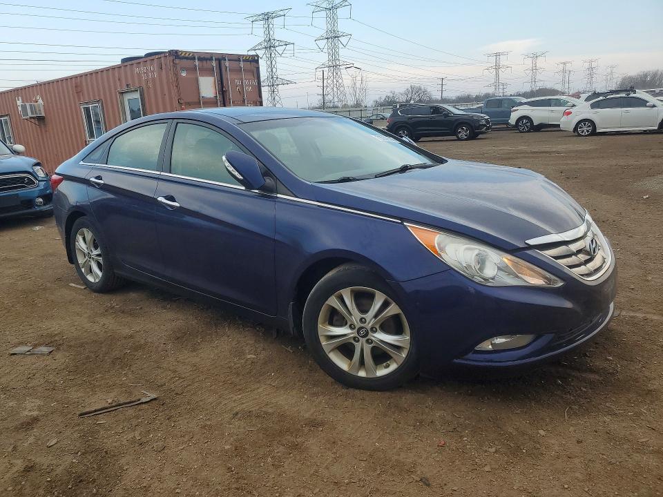 Photo 4 from auction – 2012 HYUNDAI SONATA with VIN 5NPEC4AC1CH360849
