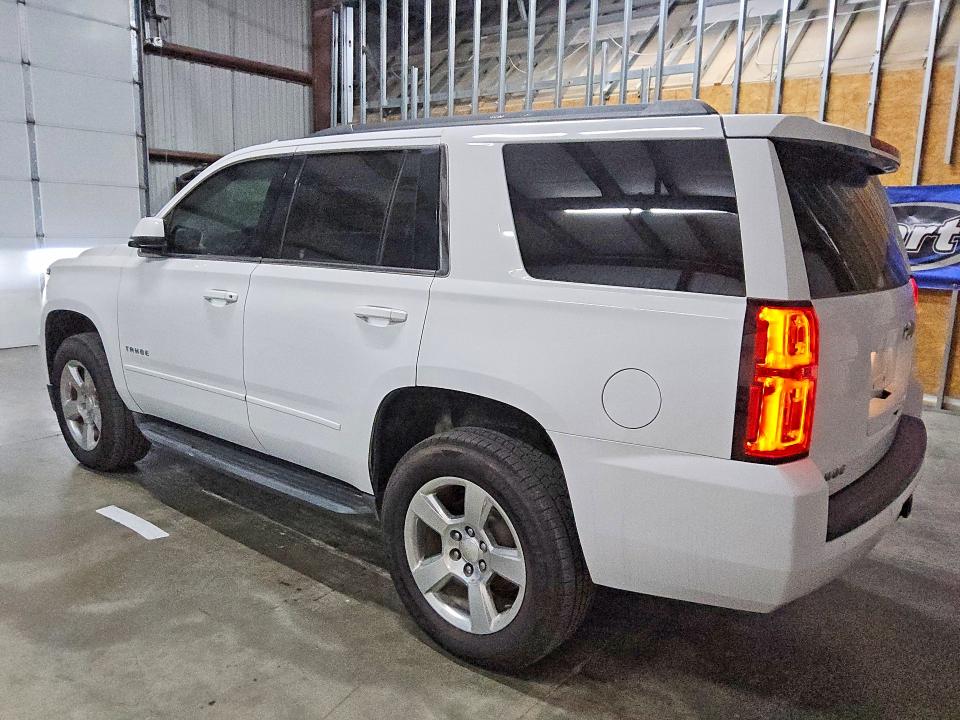 Photo 2 from auction – 2017 CHEVROLET TAHOE with VIN 1GNSCAKC9HR286197