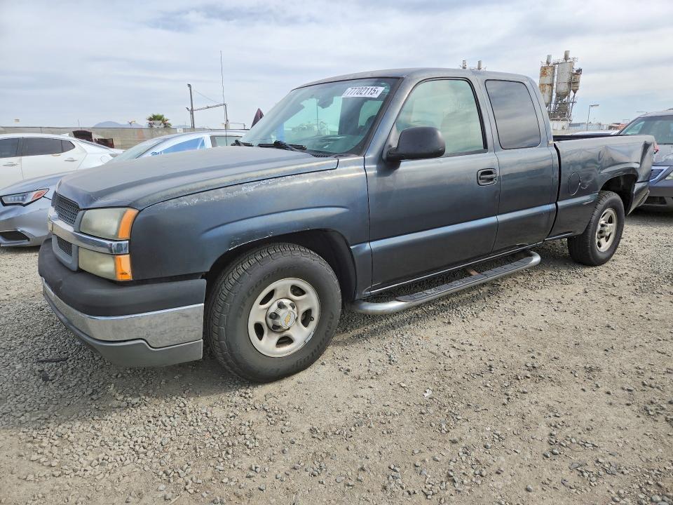 CHEVROLET SILVERADO 2004 with VIN 2GCEC19VX41178591 - Photo from auction