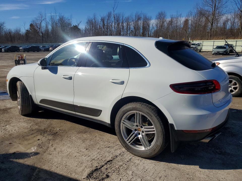 Photo 2 from auction – 2017 PORSCHE MACAN with VIN WP1AB2A50HLB20183