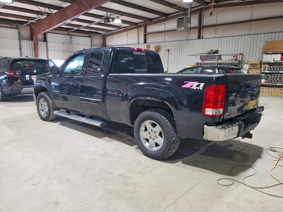 Photo 2 from auction – 2011 GMC SIERRA with VIN 1GTR2VE34BZ293028